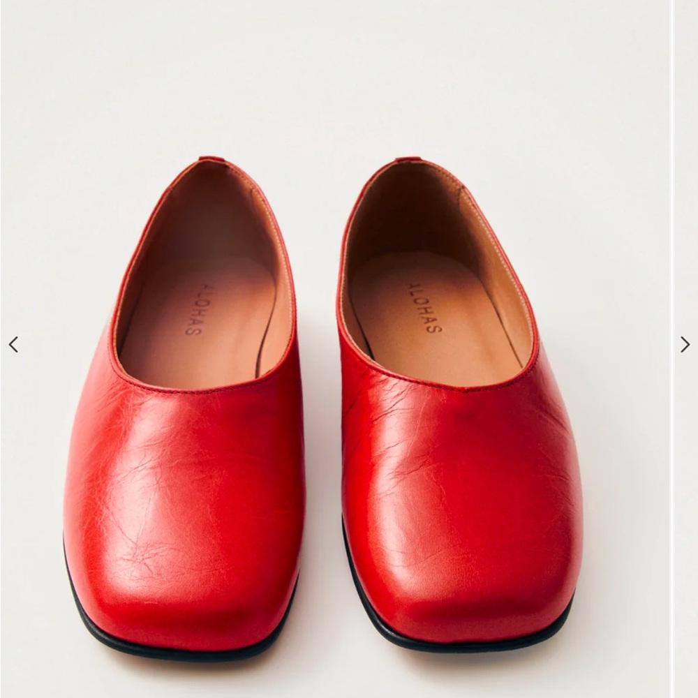 Alohas Women's Edie Red Leather Flats